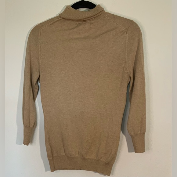 Women’s Banana Republic 3/4 Sleeve Turtle Neck Sweater Small - Picture 2 of 3
